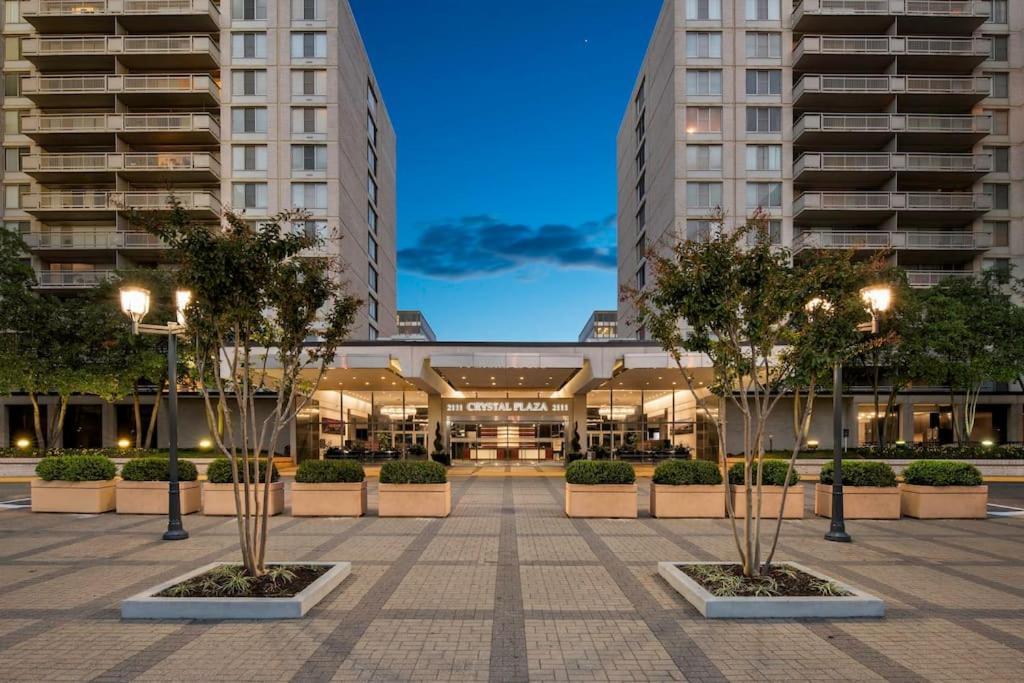 Charming Apartment At Crystal City With Amazing Amenities أرلنغتون المظهر الخارجي الصورة