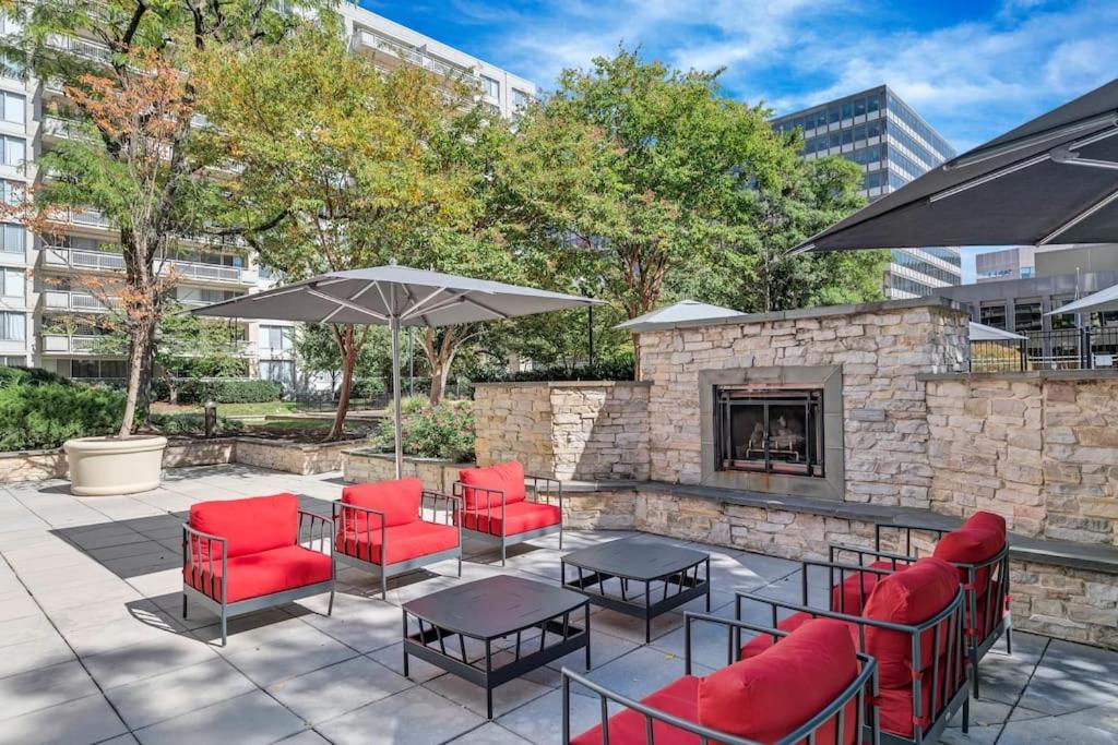 Charming Apartment At Crystal City With Amazing Amenities أرلنغتون المظهر الخارجي الصورة